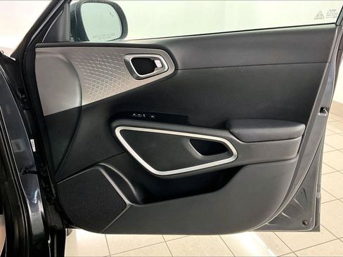 Used 2024 Kia Soul LX w/ Option Group 015 image 27