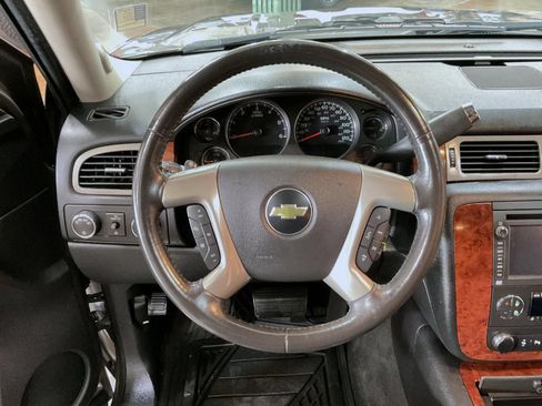 Used 2014 Chevrolet Tahoe LTZ AWD/4WD image 11
