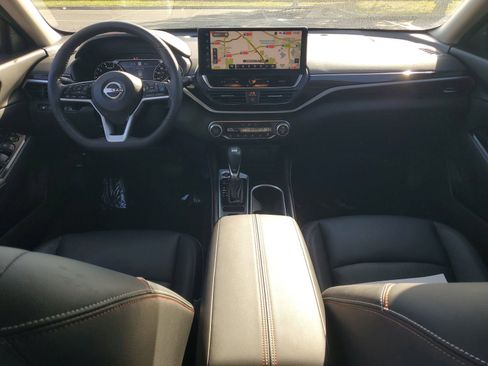 Used 2023 Nissan Altima 2.0 SR image 13