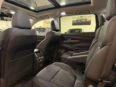 Used 2025 Subaru Ascent Bronze Edition AWD/4WD image 29
