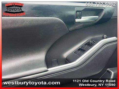 Used 2023 Toyota Highlander XLE image 20