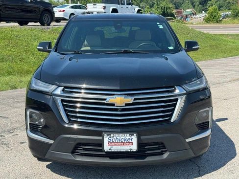 Used 2023 Chevrolet Traverse Premier w/ LPO, Floor Liner Package AWD/4WD image 9