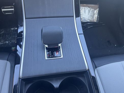 New 2026 Land Rover Range Rover Evoque Dynamic SE image 17