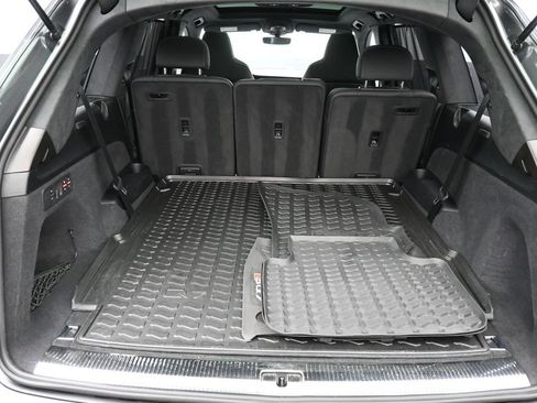 Used 2023 Audi SQ7 Prestige w/ Prestige Package AWD/4WD image 24