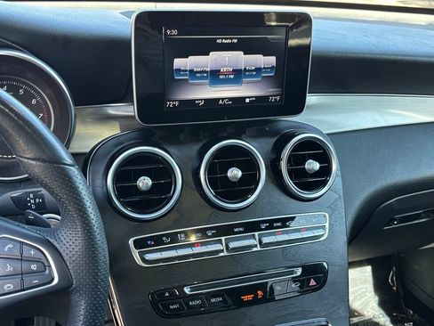 Used 2019 Mercedes-Benz GLC 300 image 27