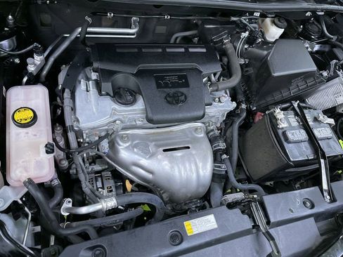 Used 2018 Toyota RAV4 LE w/ All Weather Liner Package image 29