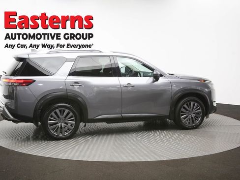 Used 2023 Nissan Pathfinder SL w/ SL Premium Package AWD/4WD image 45