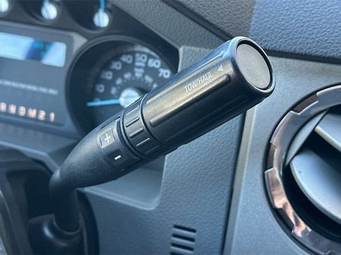 Used 2013 Ford F550 2WD Crew Cab Super Duty w/ Payload Upgrade Pkg image 20