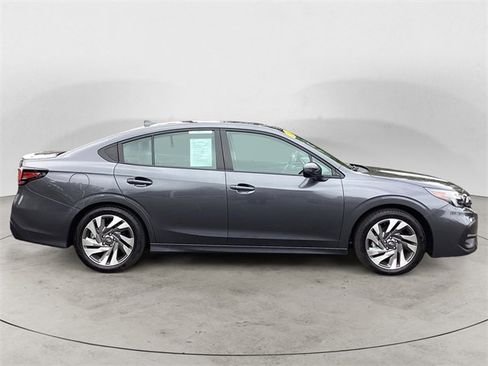 Used 2025 Subaru Legacy Limited image 6