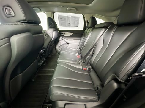 Used 2025 Acura MDX SH-AWD image 28