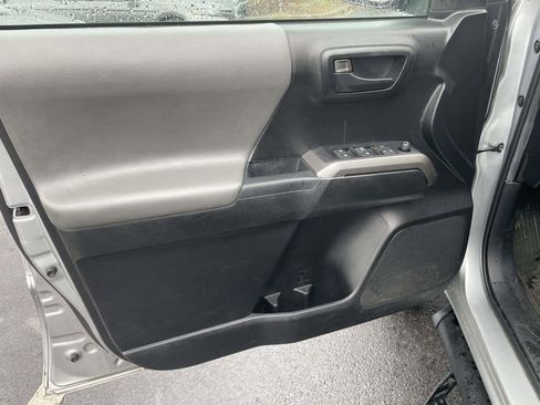 Used 2022 Toyota Tacoma SR5 image 26