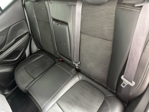 Used 2015 Buick Encore FWD image 23