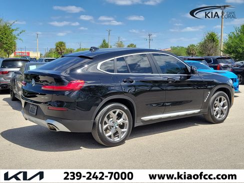 Used 2025 BMW X4 xDrive30i image 4