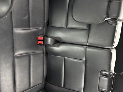 Used 2023 Ford Explorer Limited w/ Limited Technology Package image 11