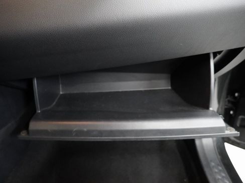 Used 2018 Toyota C-HR XLE image 27