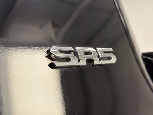 Used 2022 Toyota Tundra SR5 w/ SR5 Premium Package AWD/4WD image 16
