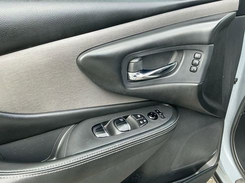 Used 2021 Nissan Murano SL w/ SL Moonroof Package image 16