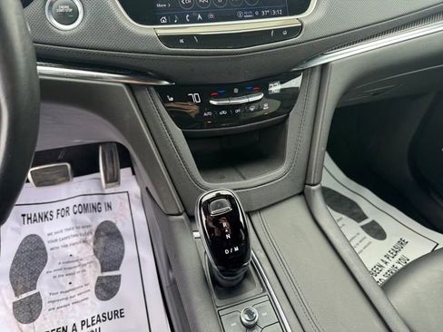 Certified 2023 Cadillac XT5 Sportv AWD/4WD image 15