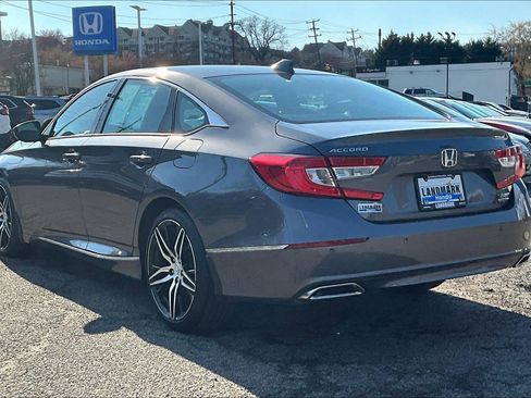 Used 2021 Honda Accord Touring image 12