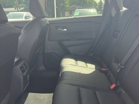 Used 2024 Nissan Rogue SL w/ SL Premium Package FWD image 18