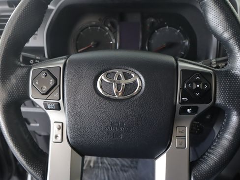 Used 2024 Toyota 4Runner SR5 Premium w/ Moonroof Package AWD/4WD image 17