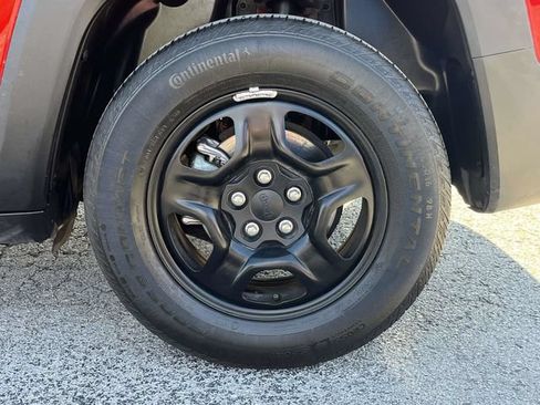 Used 2020 Jeep Renegade Sport FWD image 11
