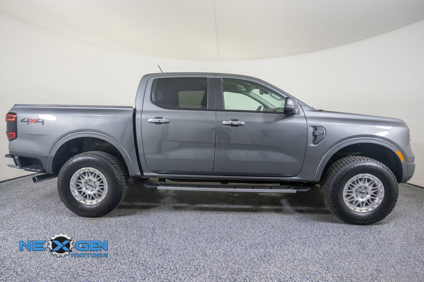Used 2024 Ford Ranger XLT w/ Equipment Group 301A High AWD/4WD image 38