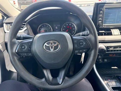 Used 2022 Toyota RAV4 LE w/ Carpet Mat Package (TMS) FWD image 21