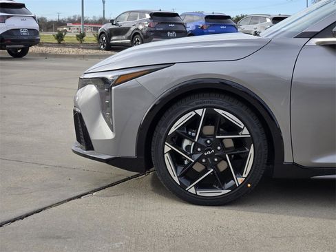 New 2025 Kia K4 GT-Line image 10