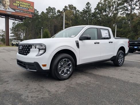 New 2025 Ford Maverick XLT w/ XLT Luxury Package image 9