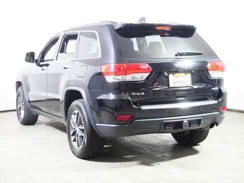 Used 2017 Jeep Grand Cherokee Limited w/ Trailer Tow Group IV image 5