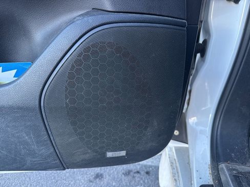 Used 2017 Lexus LX 570 4WD image 12