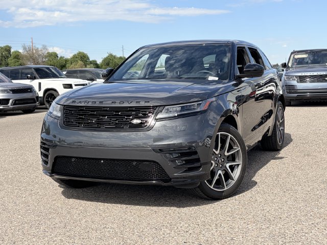 Used 2026 Land Rover Range Rover Velar Dynamic SE AWD/4WD image 3