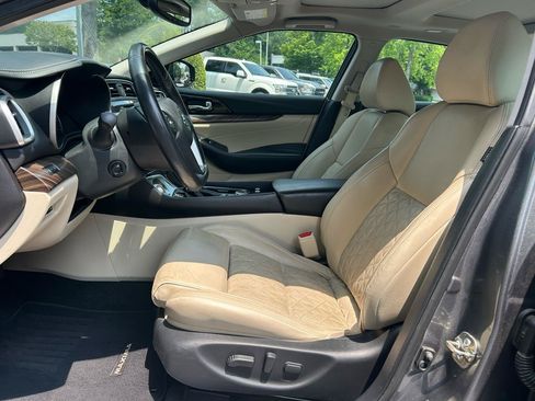 Used 2016 Nissan Maxima Platinum FWD image 12