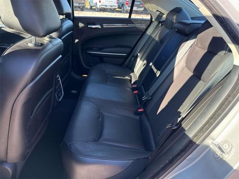 Used 2023 Chrysler 300 Touring L w/ Popular Equipment Group image 9