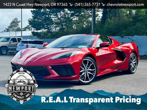 Used 2024 Chevrolet Corvette Stingray Coupe RWD image 3