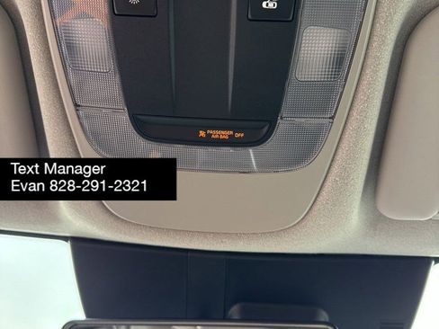 Used 2023 Kia Niro LX image 24