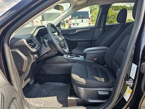 Used 2025 Ford Escape Active AWD/4WD image 17