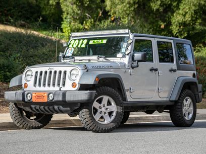Used 2012 Jeep Wrangler Unlimited Rubicon w/ Connectivity Group