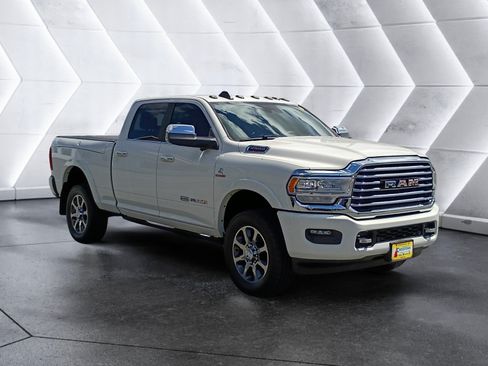 Used 2022 RAM 2500 Limited AWD/4WD image 8