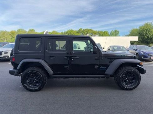 Used 2023 Jeep Wrangler Unlimited AWD/4WD image 7