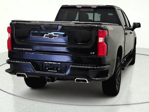 Used 2025 Chevrolet Silverado 1500 LT Trail Boss w/ Convenience Package II AWD/4WD image 5
