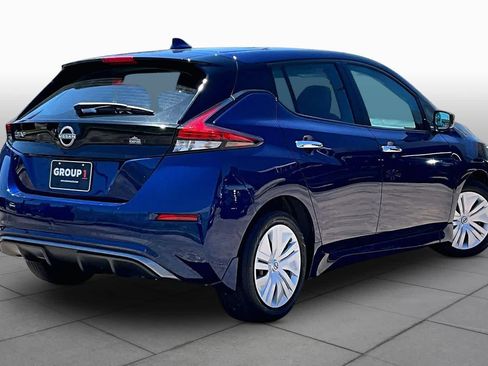 Used 2025 Nissan Leaf S FWD image 12