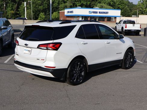 Used 2024 Chevrolet Equinox RS w/ RS Leather Package AWD/4WD image 10