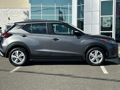 Certified 2025 Nissan Kicks Play S