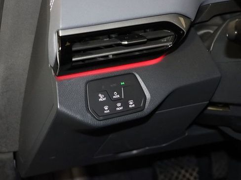 Used 2023 Volkswagen ID.4 Pro S image 27