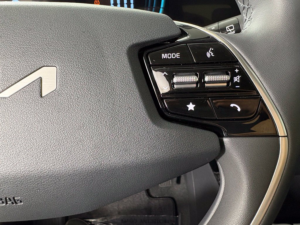 New 2026 Kia Niro EX FWD image 25
