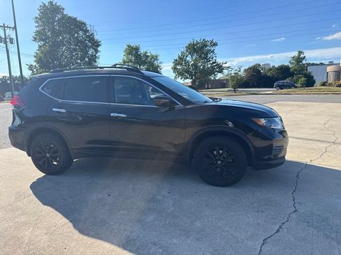 Used 2017 Nissan Rogue SV w/ Midnight Edition Package AWD/4WD image 2
