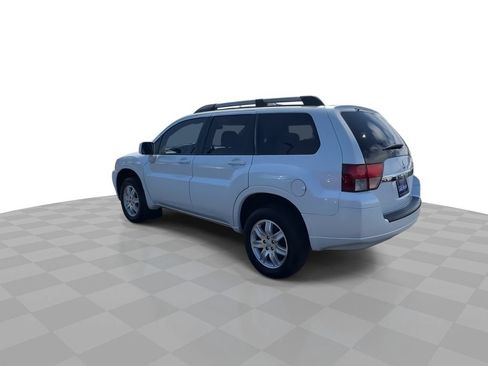 Used 2011 Mitsubishi Endeavor LS AWD/4WD image 6