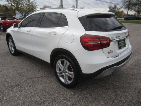Used 2020 Mercedes-Benz GLA 250 4MATIC image 6